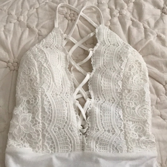 White Detailed Bodysuit - Picture 3 of 5